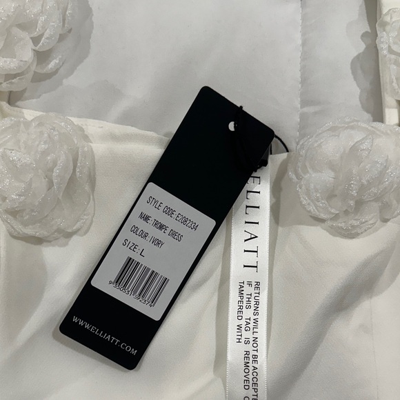 Elliatt White Floral Embellished Mini Dress - Picture 2 of 4